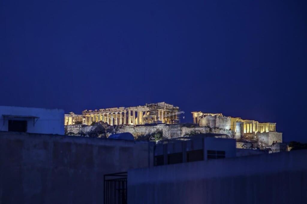 Luxury Acropolis View Duplex Penthouse In Thiseio 155M2 Atenas Exterior foto